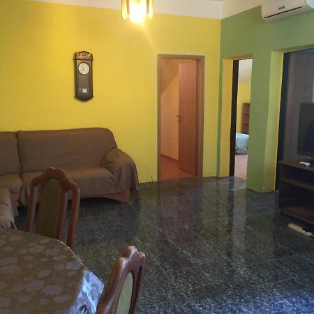 Apartment Lela Mali Lošinj Exteriör bild