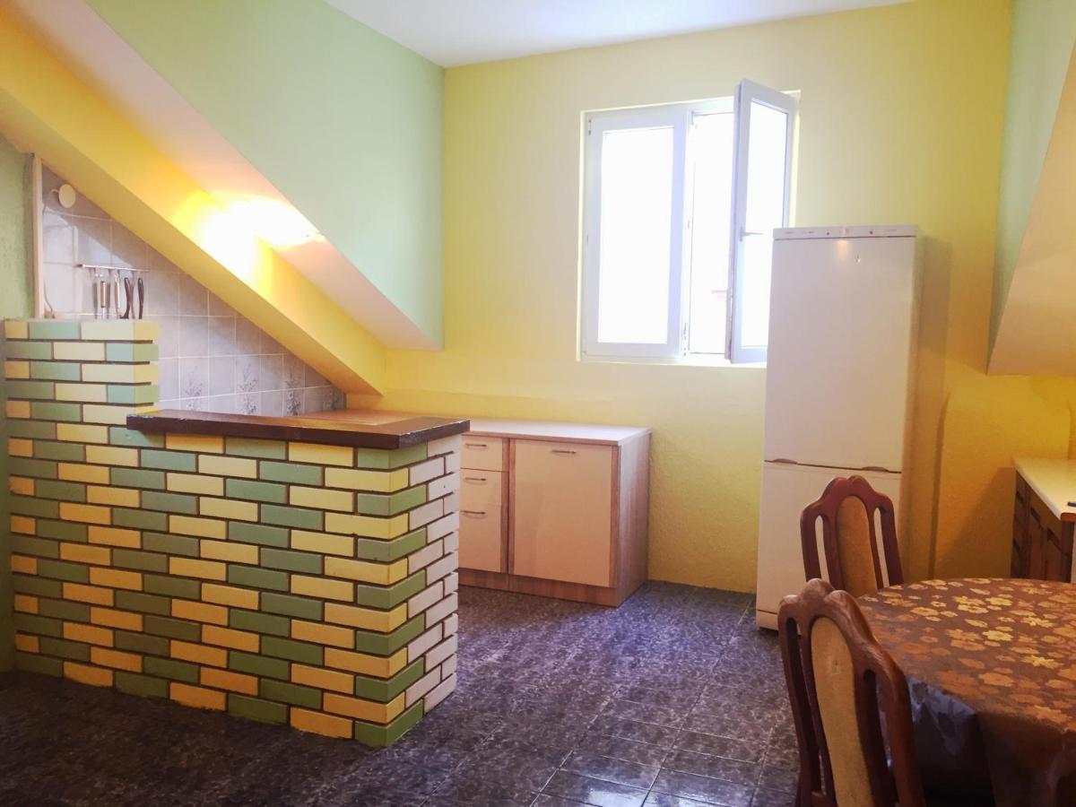 Apartment Lela Mali Lošinj Exteriör bild